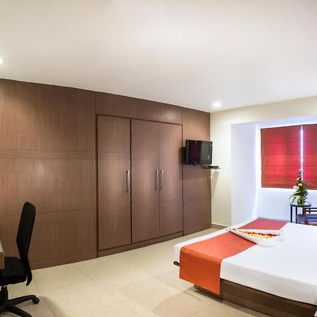 The Lotus Apartment Hotel, Venkatraman Street Chennai Exterior foto